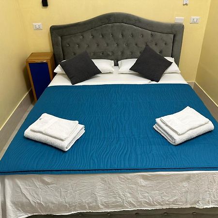 Bed and Breakfast Turati Termini Roma Esterno foto
