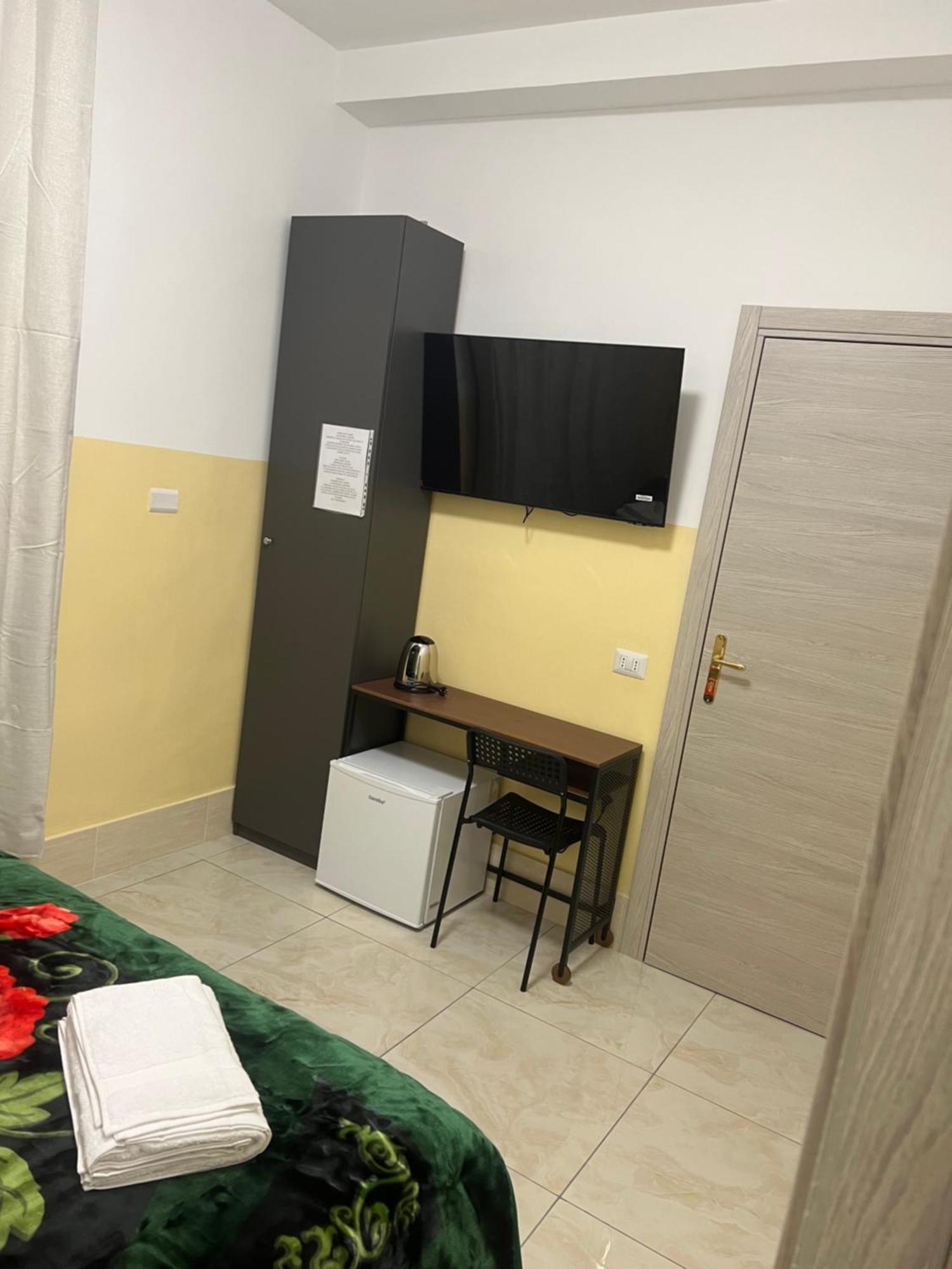 Bed and Breakfast Turati Termini Roma Esterno foto