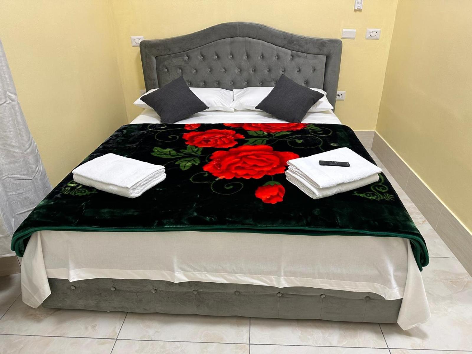 Bed and Breakfast Turati Termini Roma Esterno foto