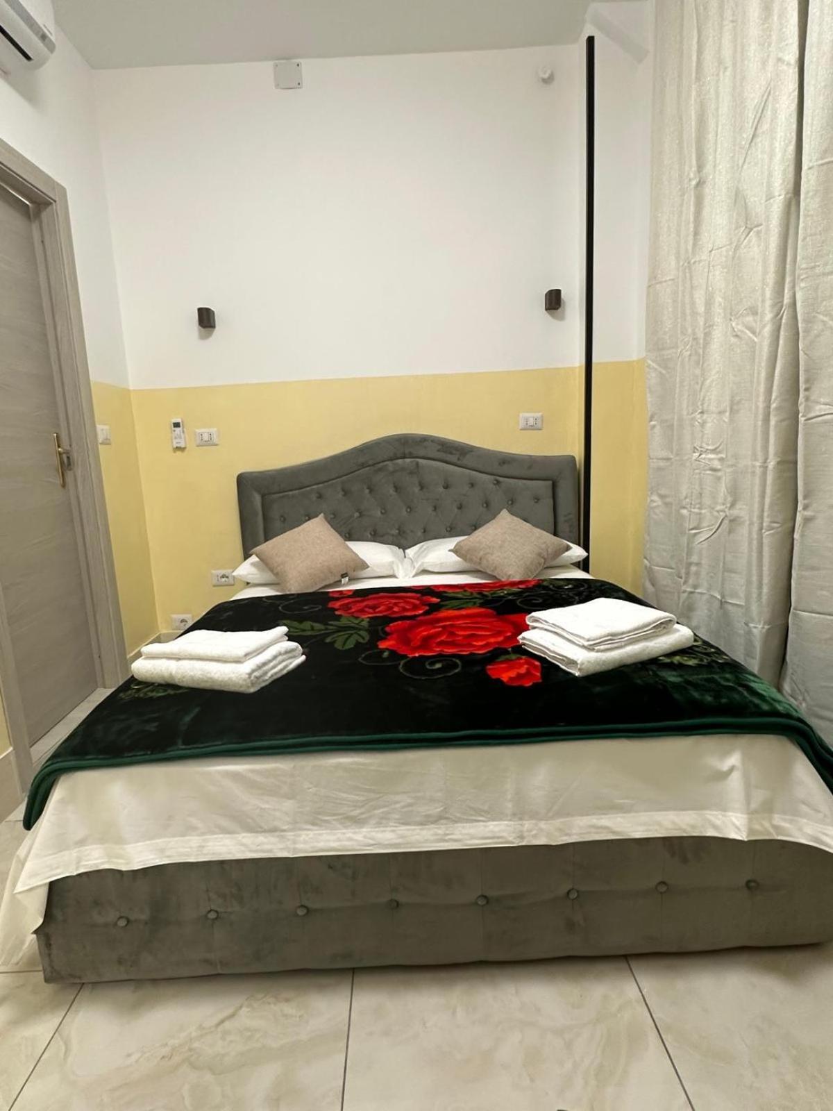 Bed and Breakfast Turati Termini Roma Esterno foto